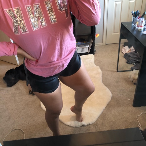 Leather shorts - Picture 3 of 6